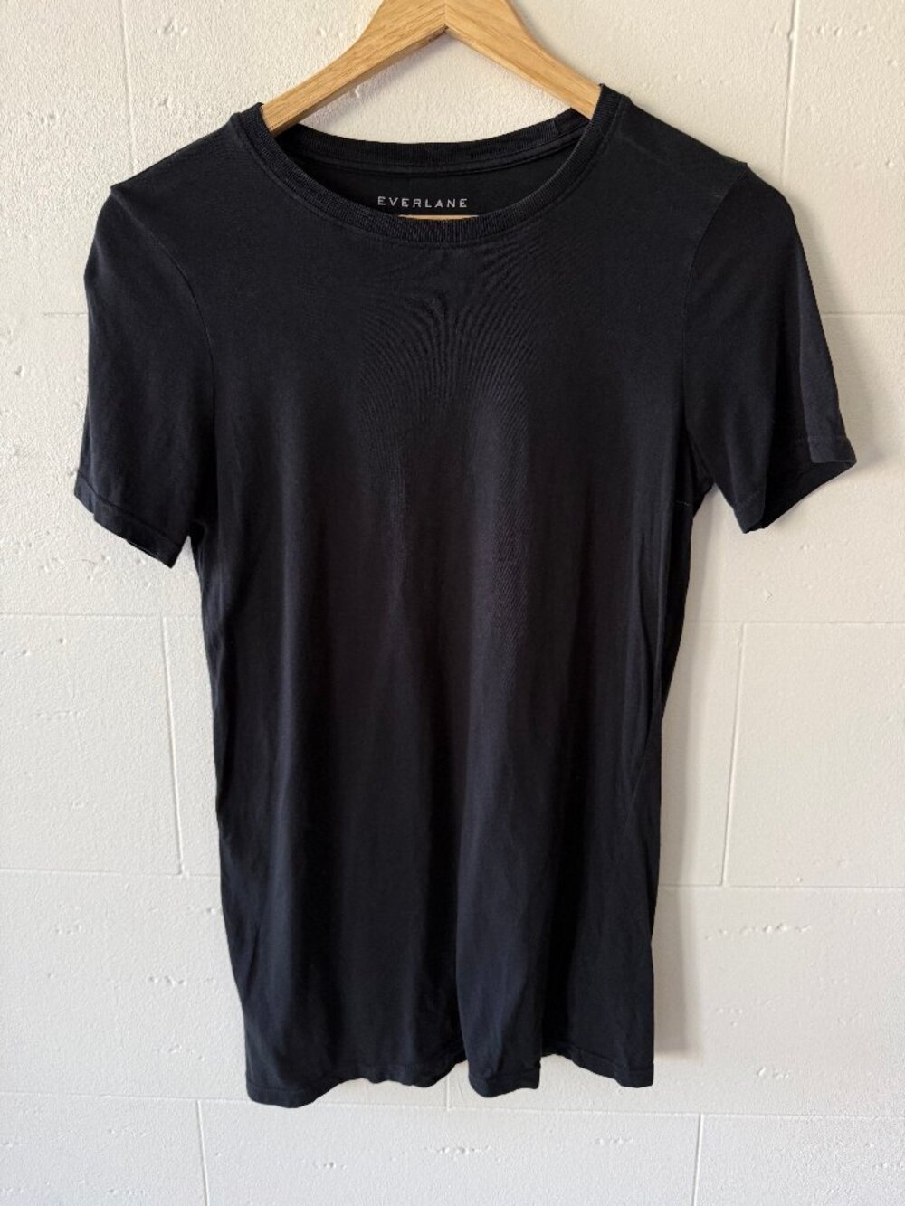 Everlane | Classic Round Neck T-Shirt | Minimal Capsule | Medium